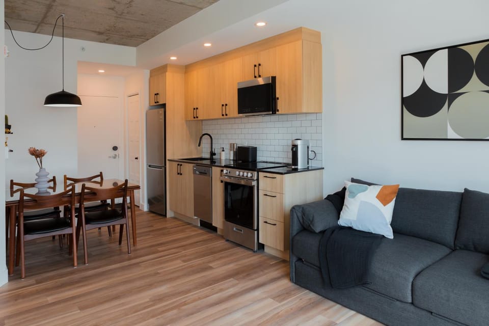 Coffee/tea facilities, Kitchen or kitchenette, Dining area, dishwasher, minibar, pet friendly, toaster
