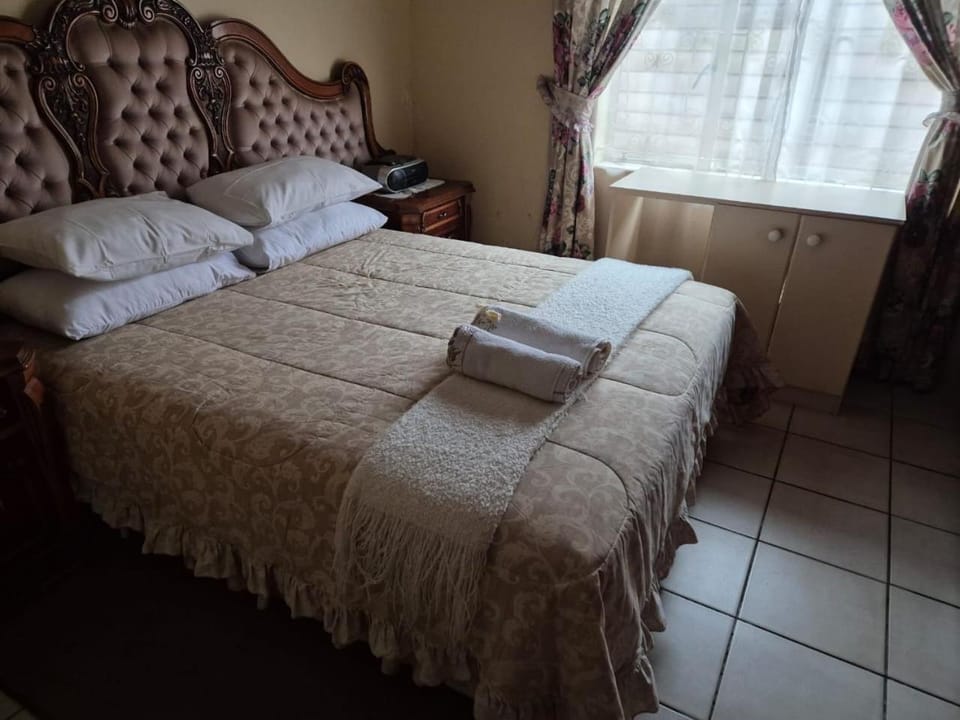 Boichoko Guest House Bed and Breakfast in South Africa