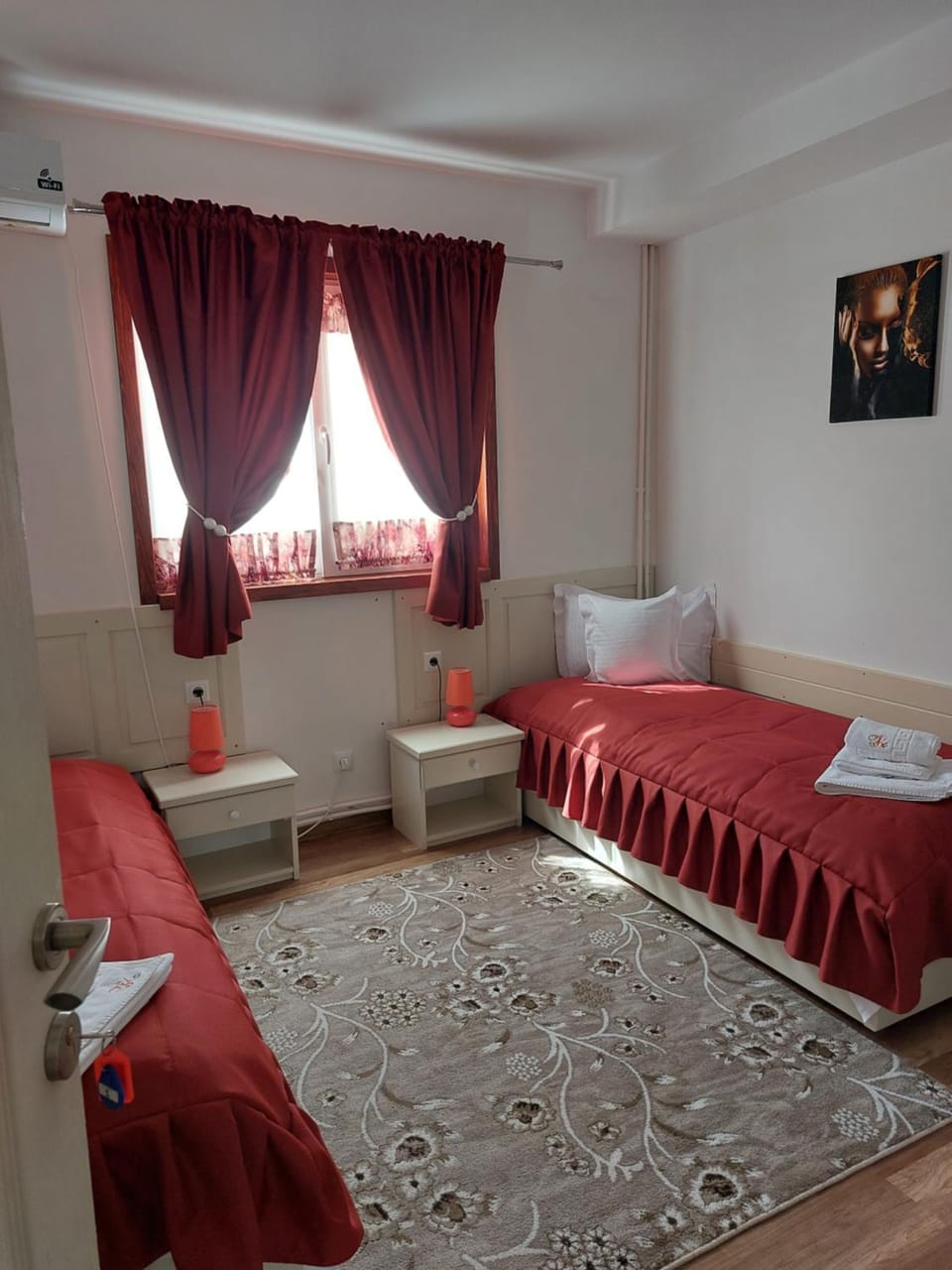Photo of the whole room