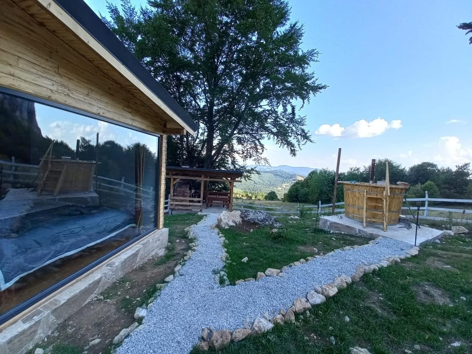 Garden, Swimming pool