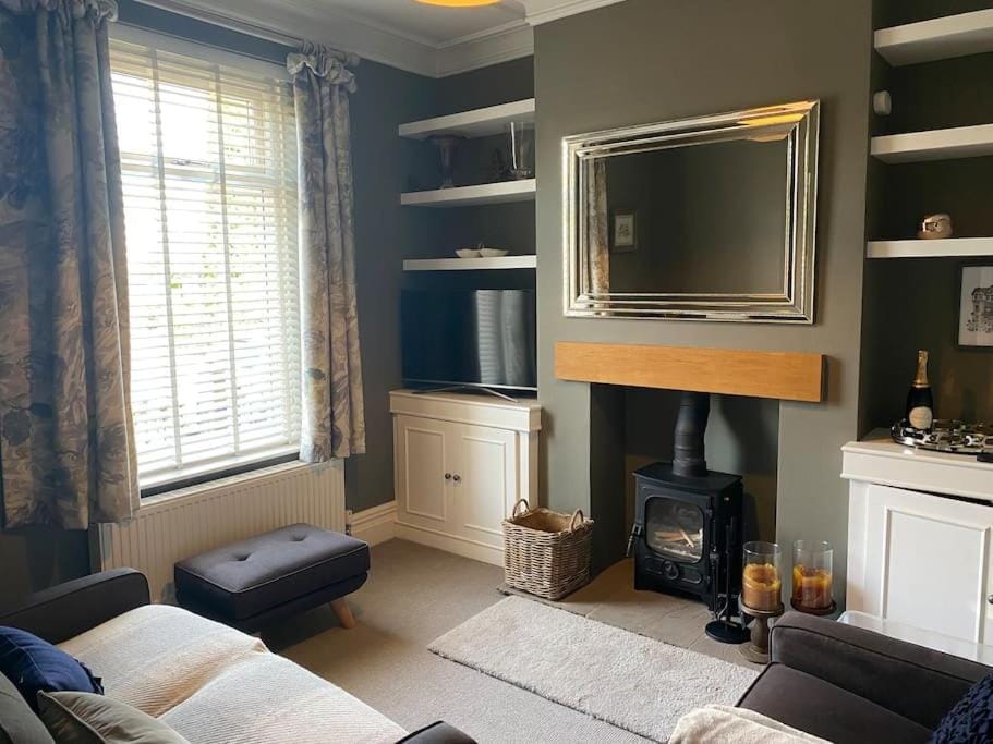 Cheerful and spacious 3 bed home in Clitheroe House in Clitheroe