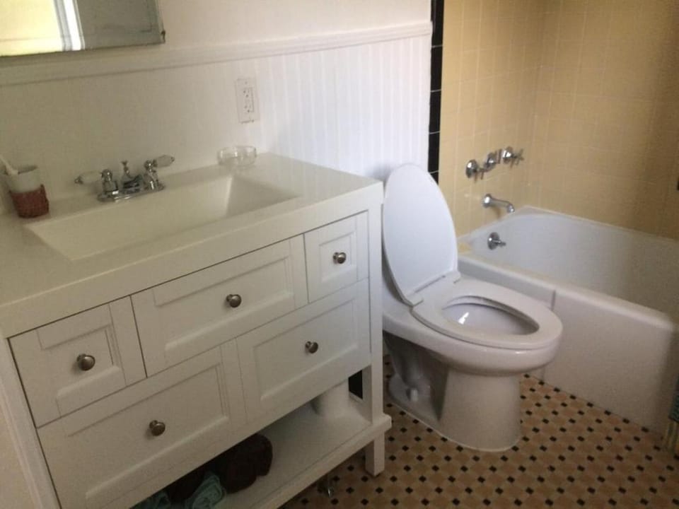 Toilet, Bathroom, Bath