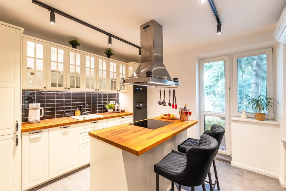 Kitchen or kitchenette, kitchen, kitchen