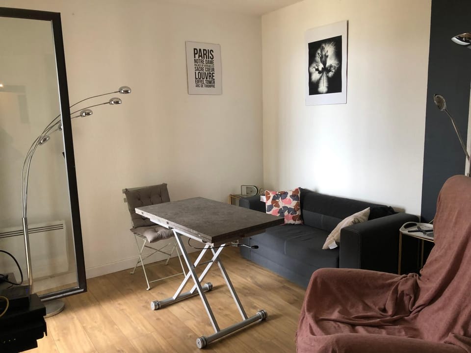 appartement en résidence vue mer , piscine… Apartment in Six-Fours-les-Plages