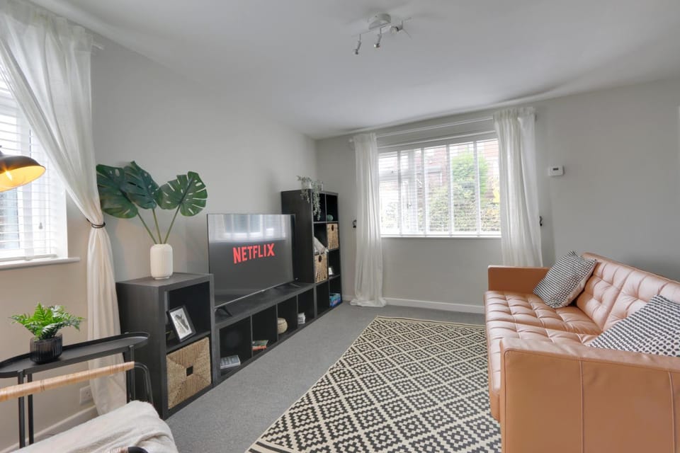 Entertainment, locker