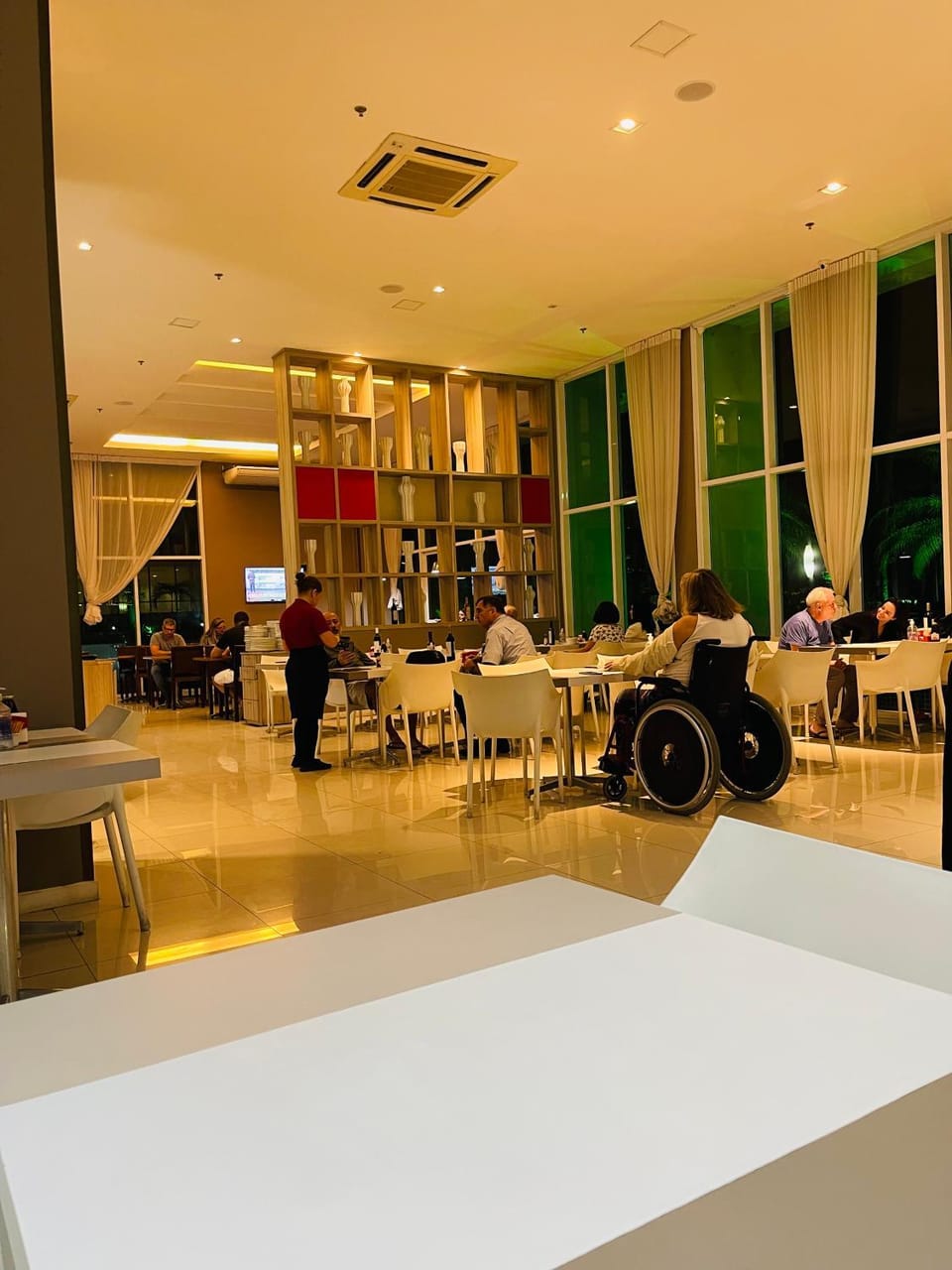 Restaurant/places to eat