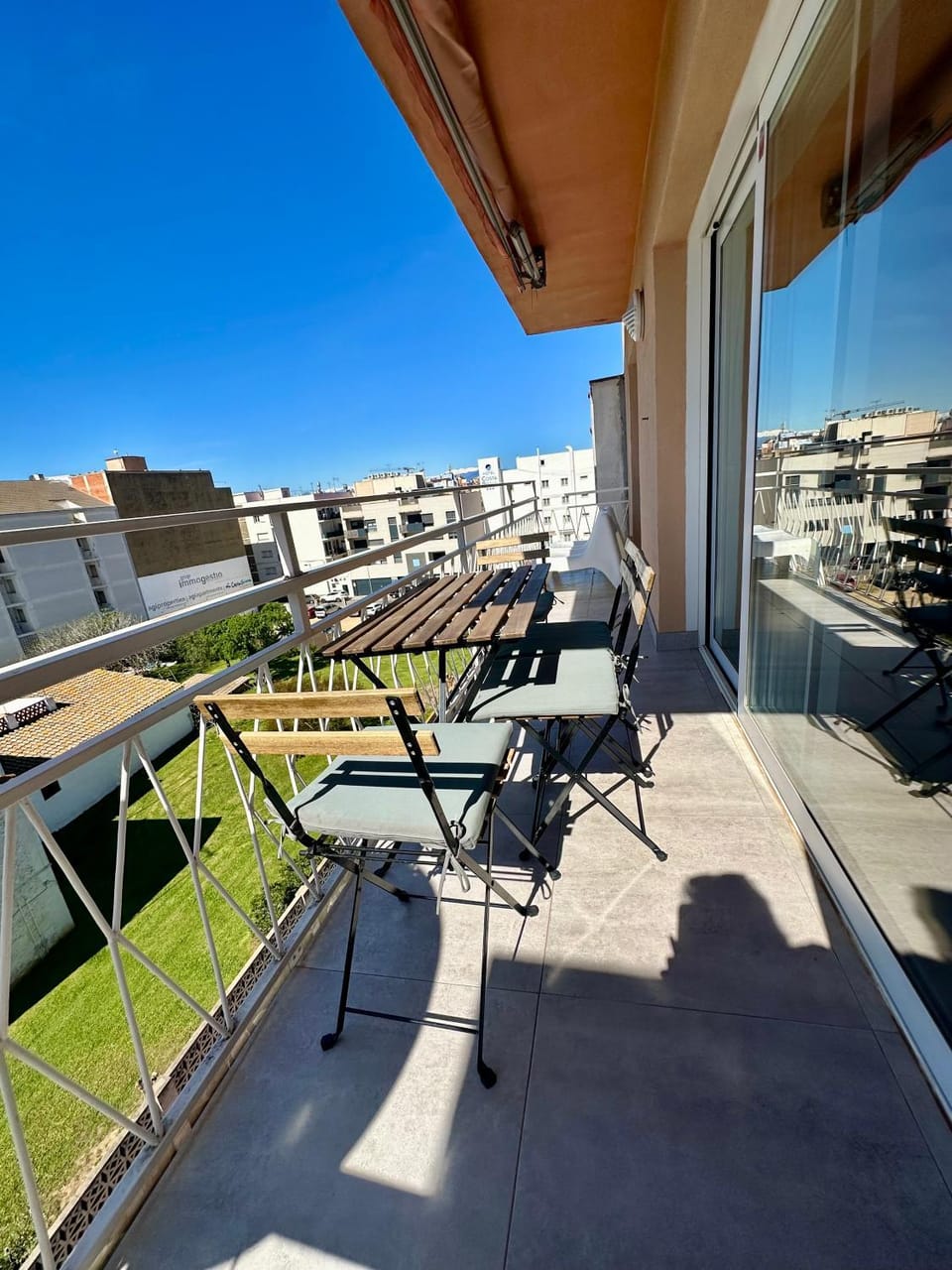 Property building, Balcony/Terrace
