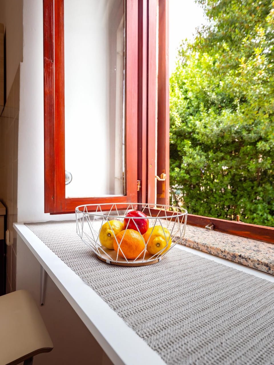 View (from property/room), Dining area, Breakfast