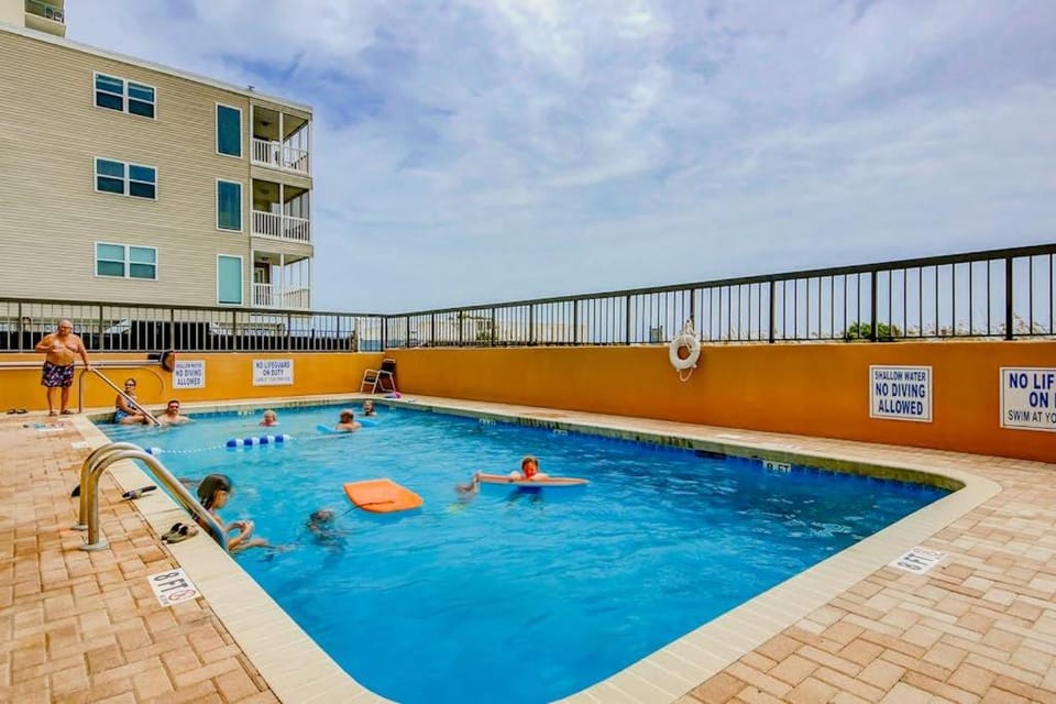 Wellington 304 Apartment in North Myrtle Beach