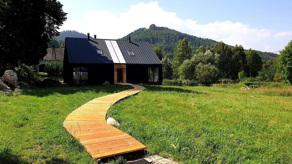Property building, Natural landscape, Garden, Mountain view, Area and facilities
