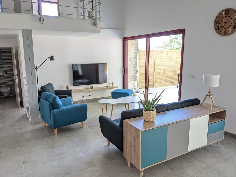 TV and multimedia, Living room