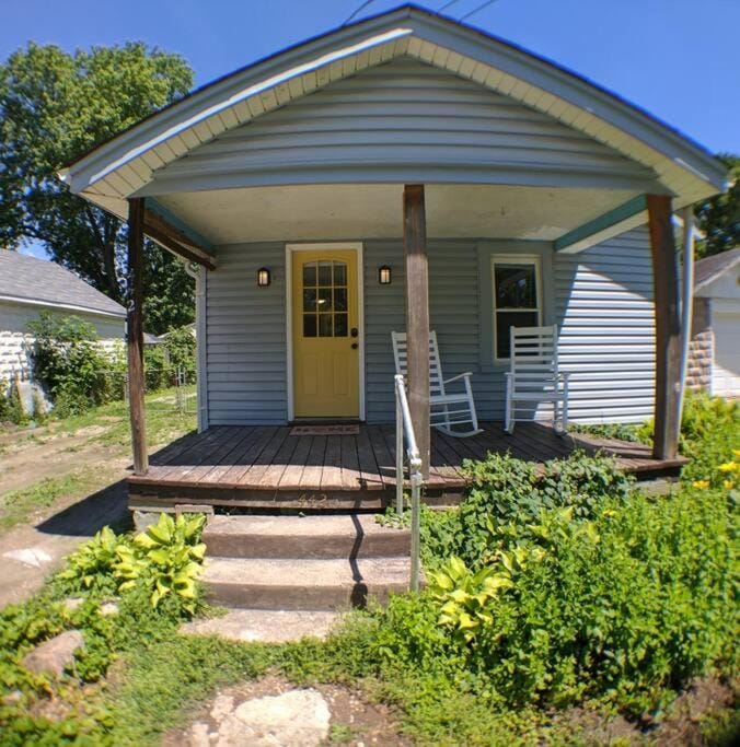 Harper Two Bedroom House in Historic Loveland House in Ohio