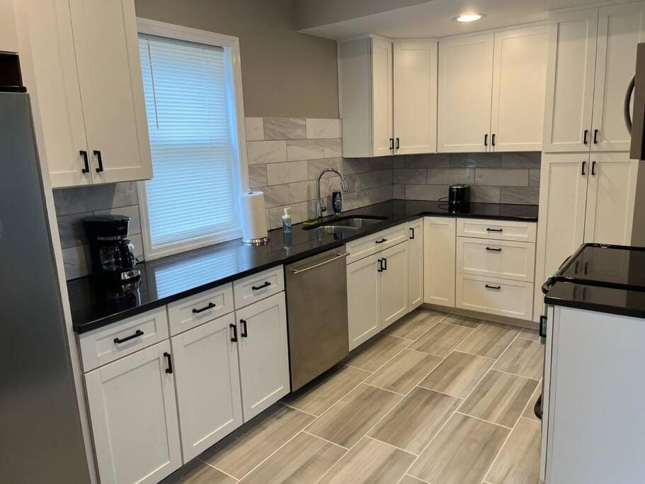 Kitchen or kitchenette, dishwasher, minibar, pet friendly, stove, toaster