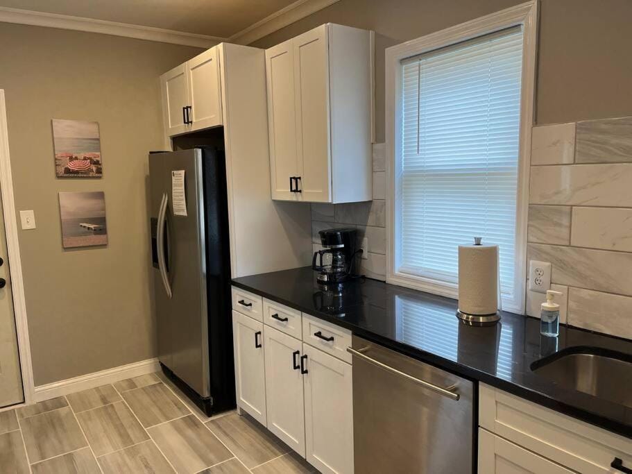 Coffee/tea facilities, Kitchen or kitchenette, dishwasher