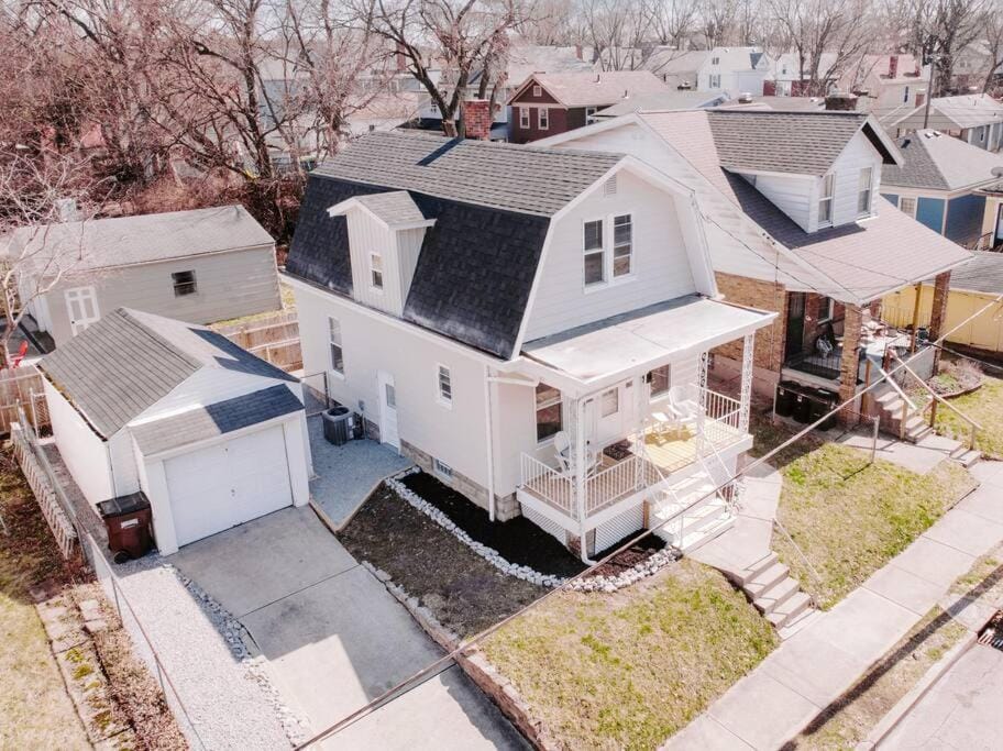 Property building, Bird's eye view, Street view