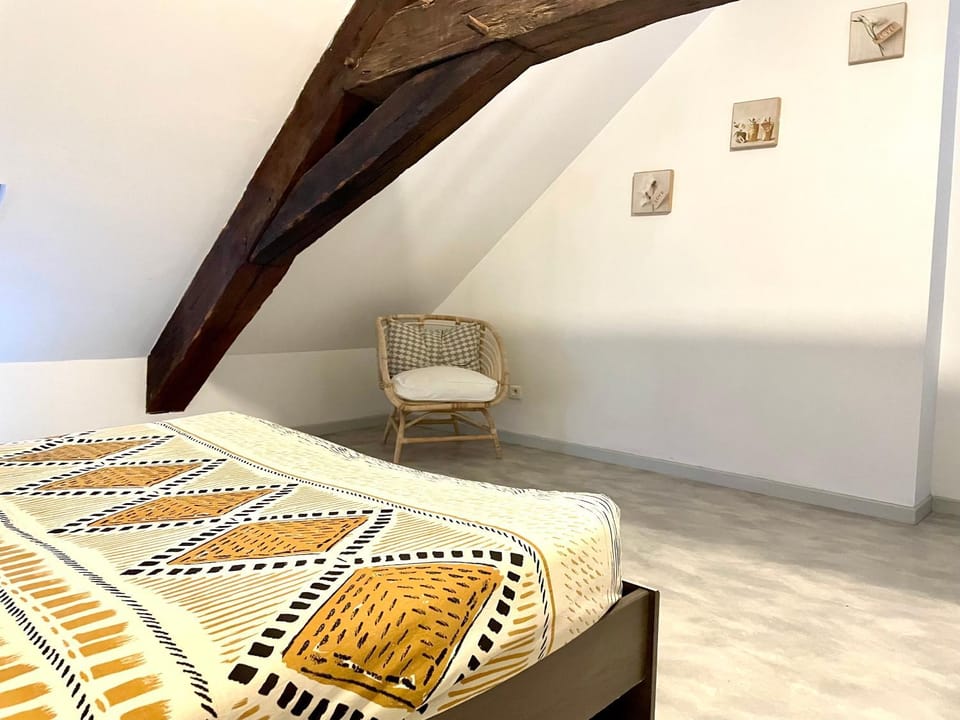Bed, Photo of the whole room, Bedroom