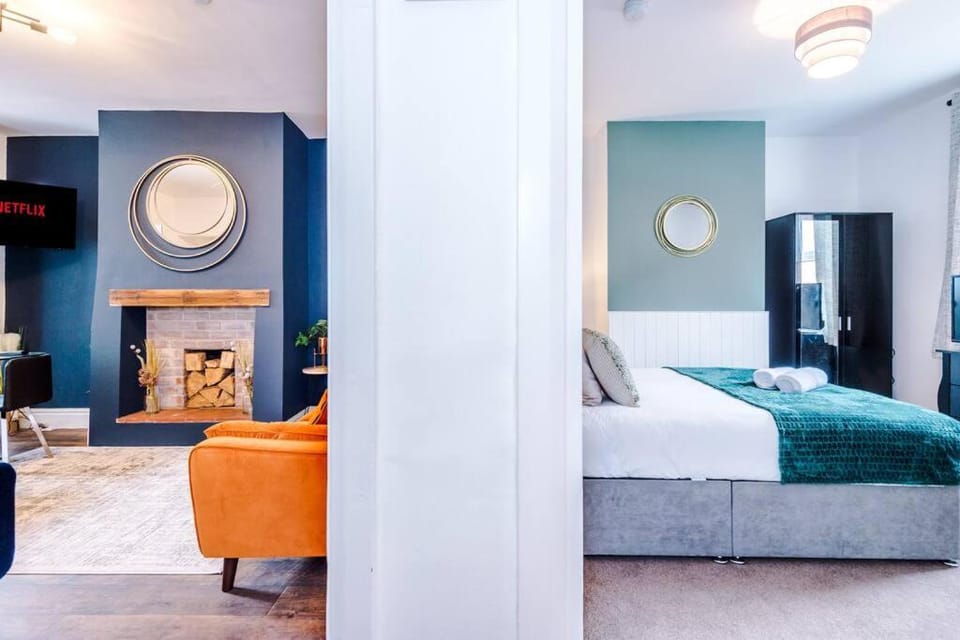 Charming 3 Bed Home in the Garden Quarter, Chester House in Chester