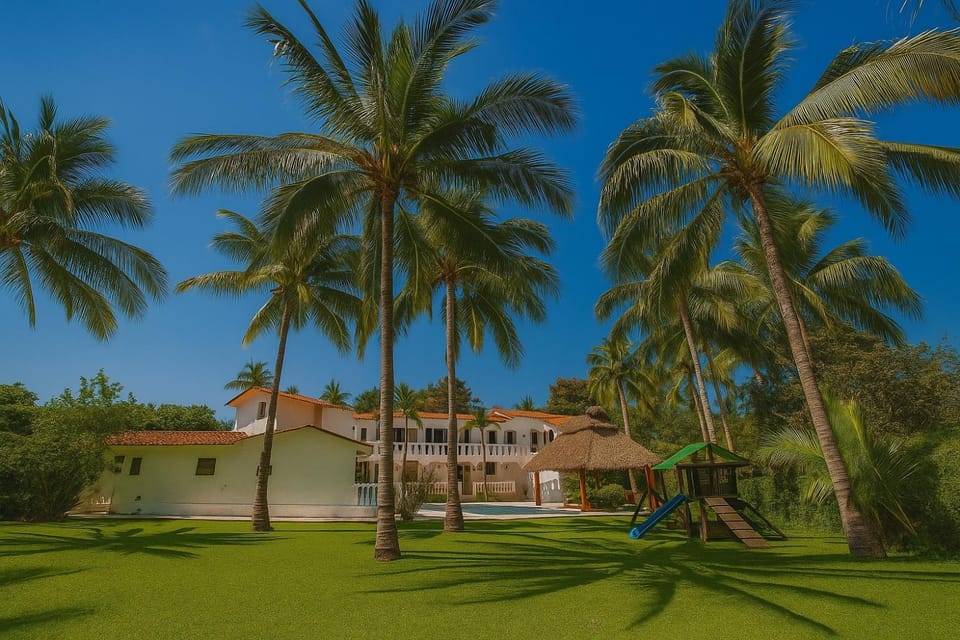Property building, Natural landscape, Garden, Garden view, Swimming pool