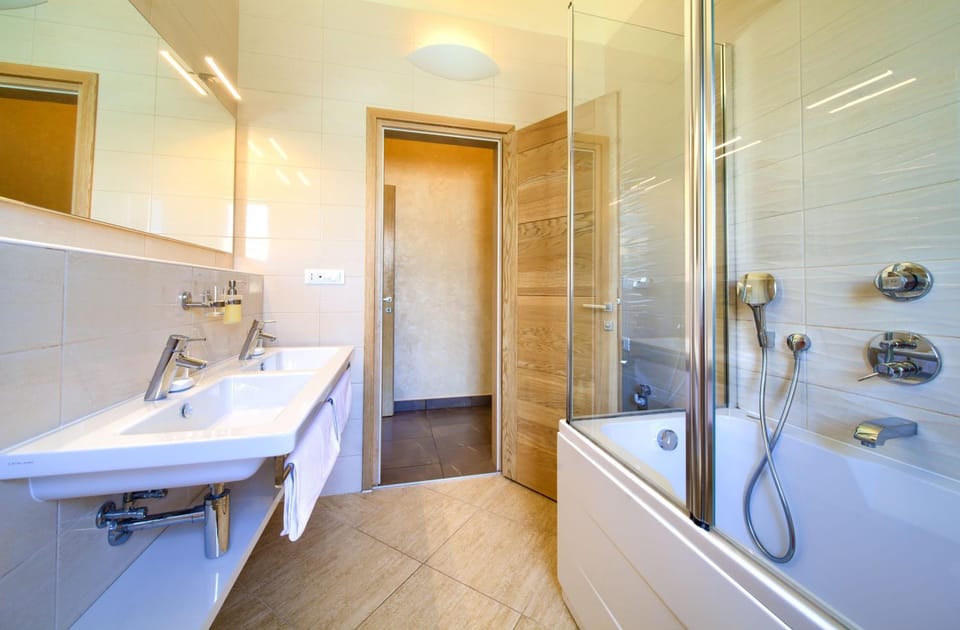 Shower, Bathroom, Bath