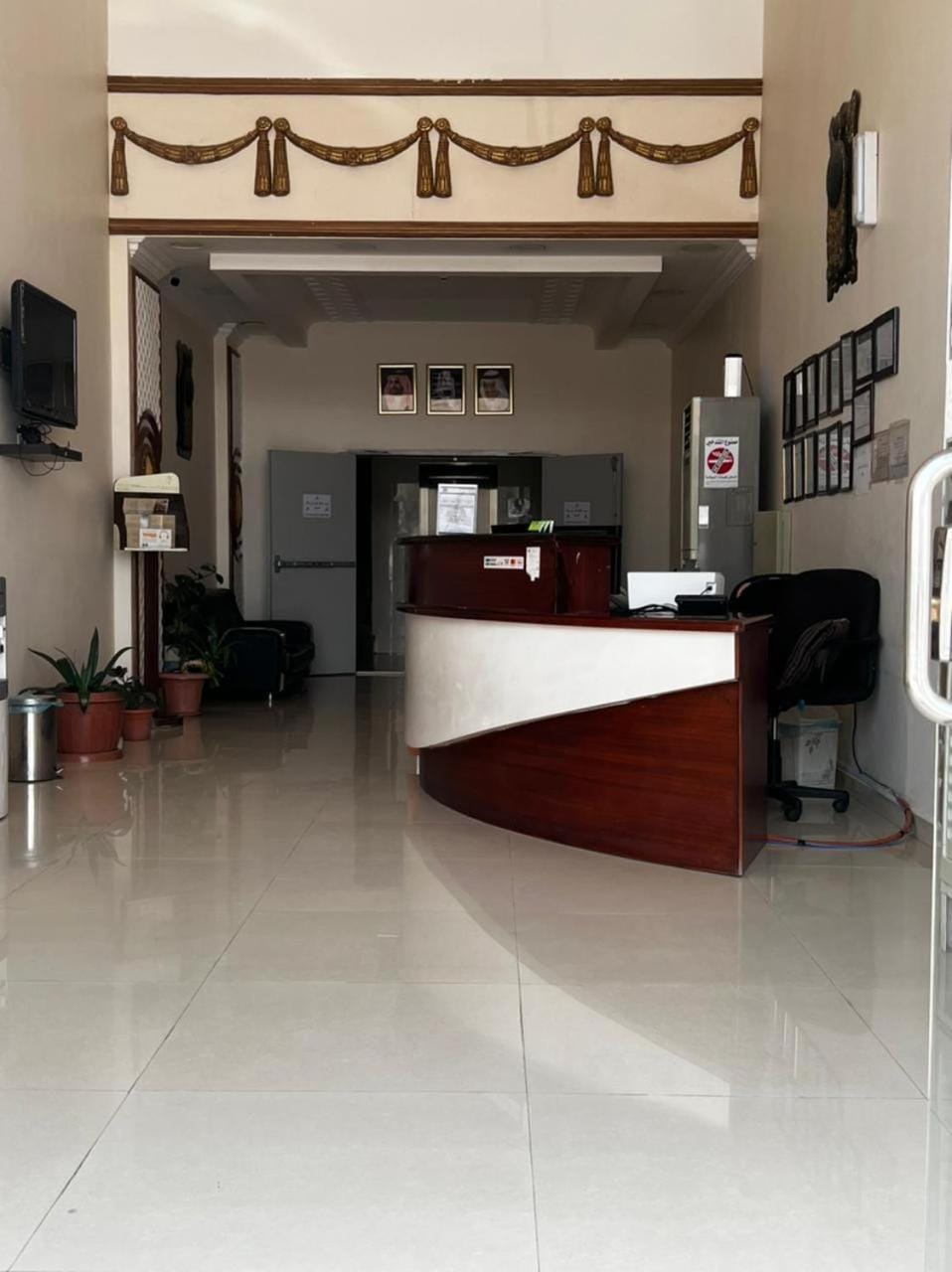 Staff, Lobby or reception