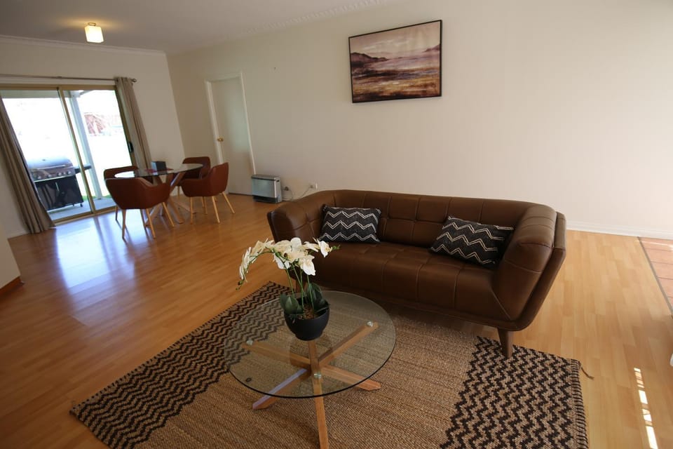 Wagga Showground Villas Villa in Wagga Wagga