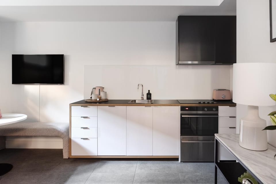 TV and multimedia, Coffee/tea facilities, Kitchen or kitchenette