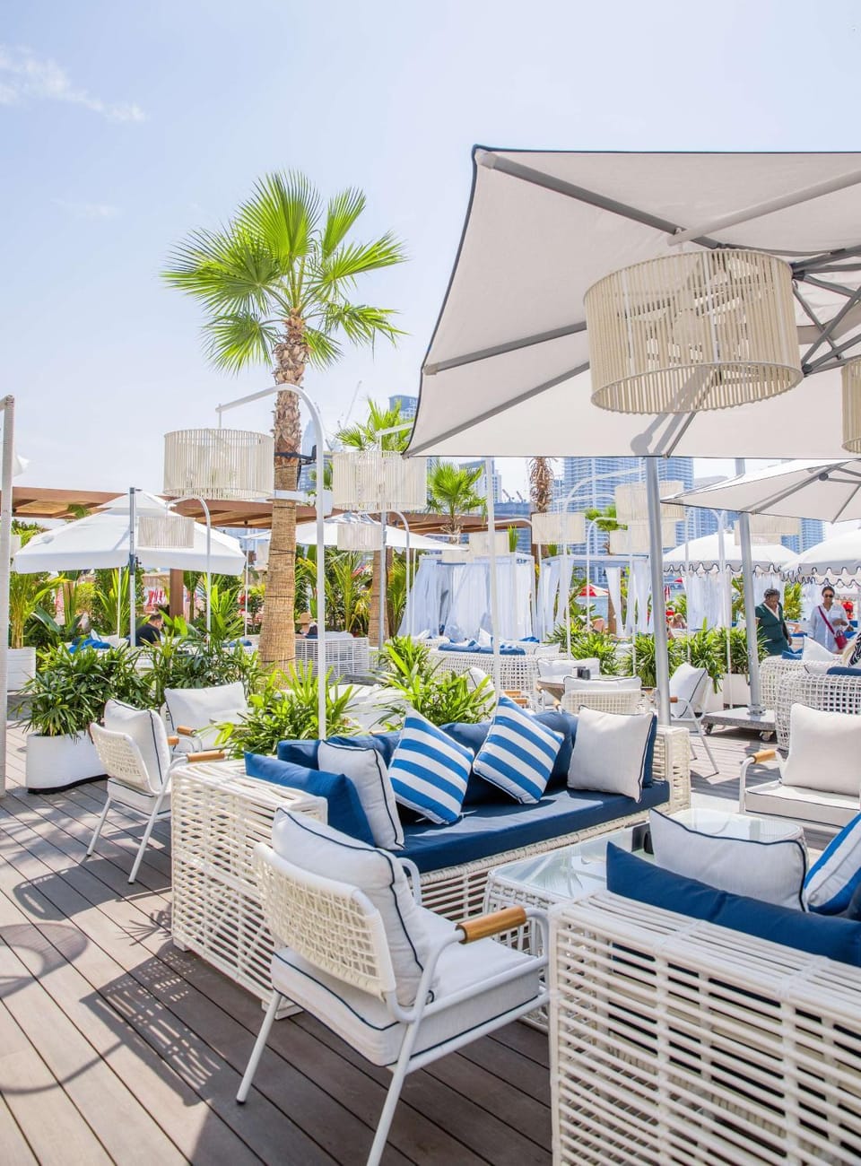 Restaurant/places to eat, Beach