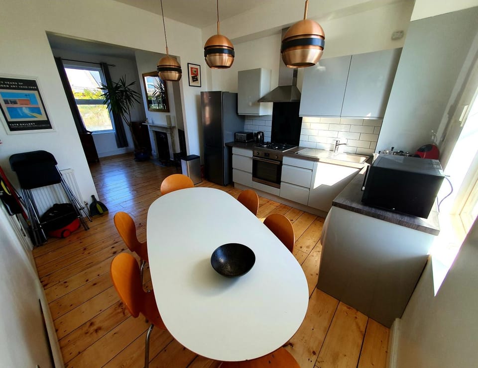Sunny Apartment with a 10 minute walk to the Sea. Apartment in Ramsgate