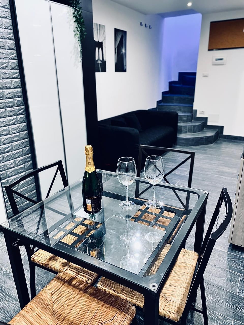 Communal lounge/ TV room