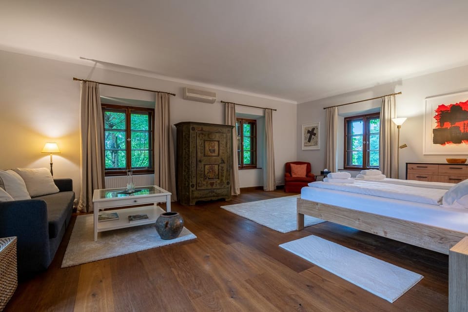 Photo of the whole room