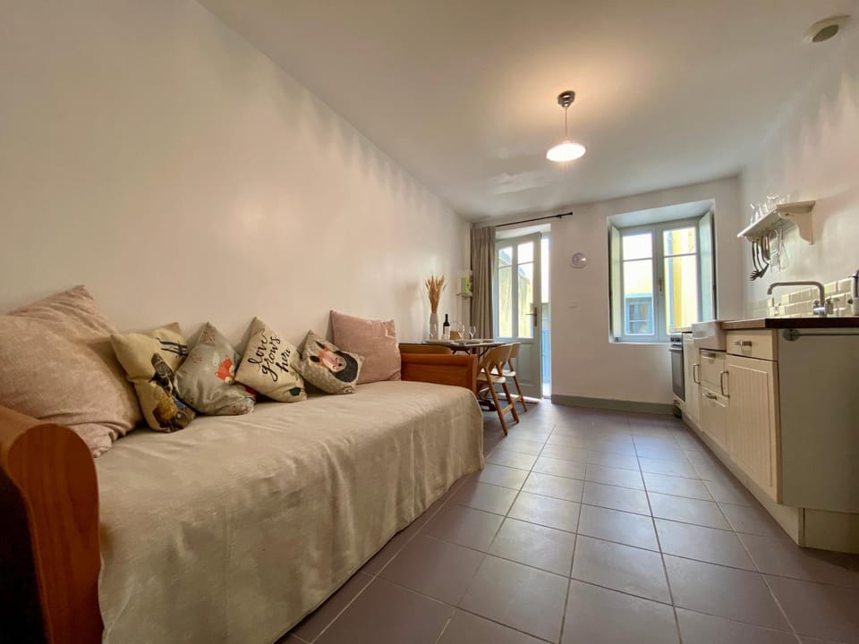 Casa Poliglota - 100m de la Cité Médiévale Apartment in Carcassonne