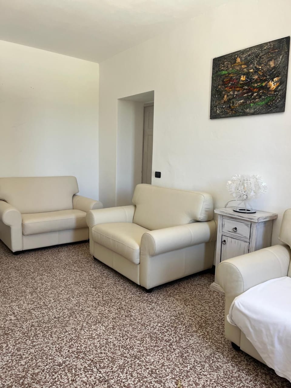 Bed, Living room
