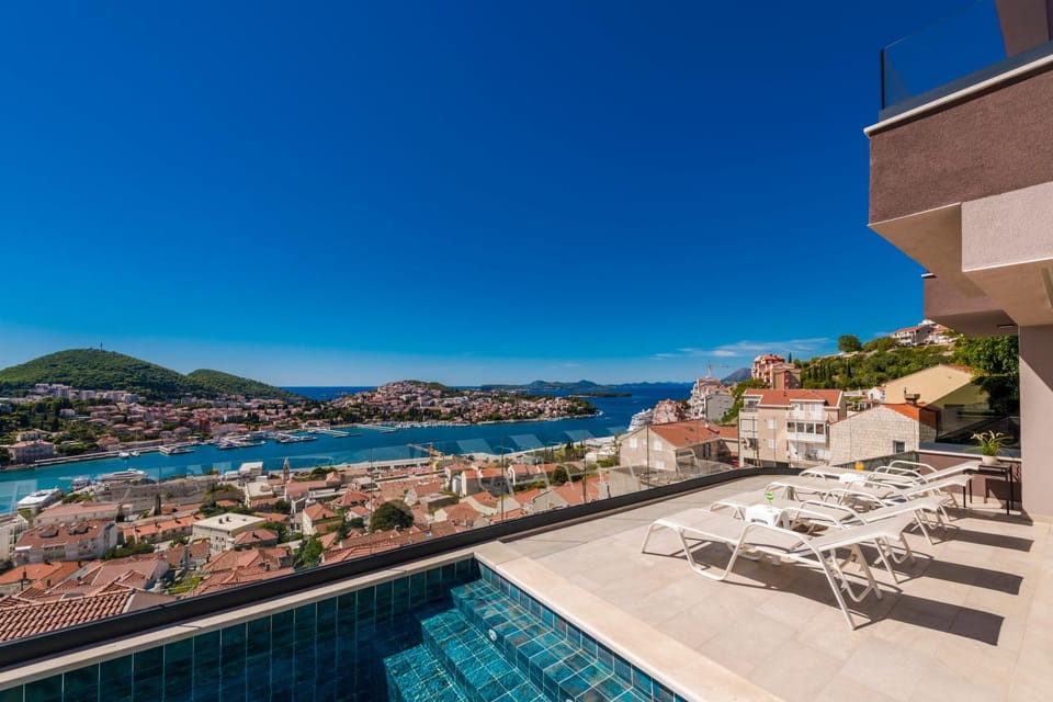 Day, Pool view, Sea view