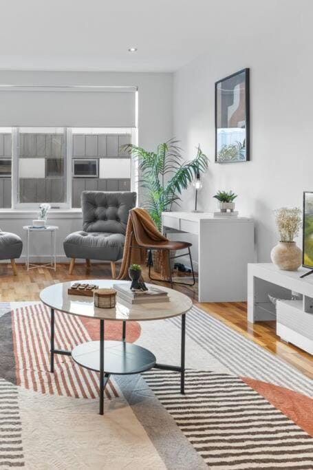 Hidden Gem at Caulfield Park Apartment in Melbourne