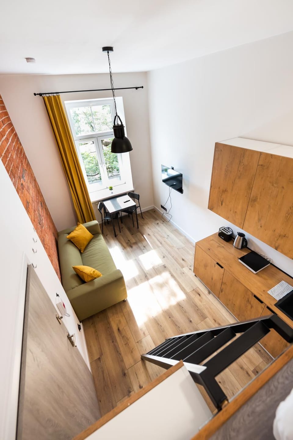 Kitchen or kitchenette, Living room, Seating area, Dining area