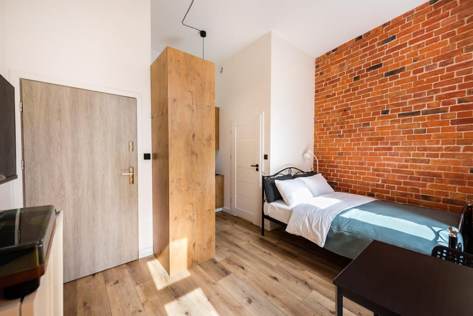 Bed, Living room, Photo of the whole room, Bedroom