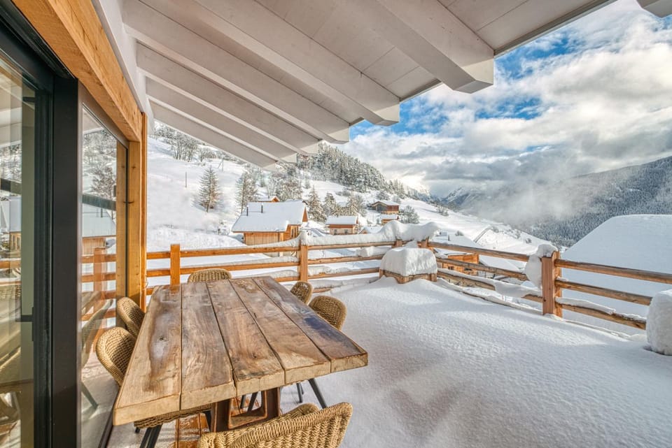 Patio, Winter, Balcony/Terrace