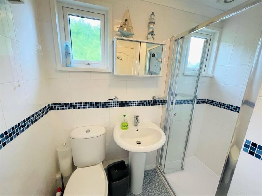 169 Broadside Holiday Chalet near Broads & Beaches Chalet in Broadland District