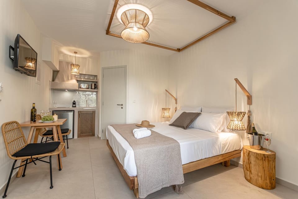 Bed, TV and multimedia, Kitchen or kitchenette, Photo of the whole room