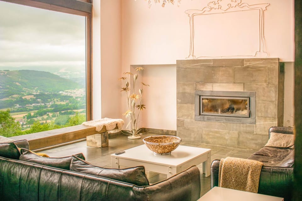 Bird's eye view, Living room, Garden view, Mountain view