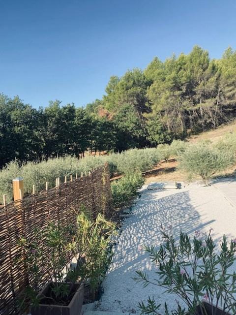 Jolie maison de 110 m 2, pour 6 personnes, au calme, avec piscine Villa in Provence-Alpes-Côte d'Azur