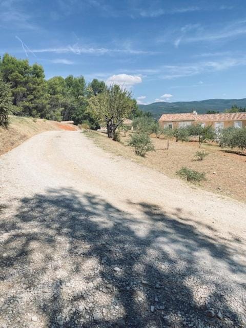 Jolie maison de 110 m 2, pour 6 personnes, au calme, avec piscine Villa in Provence-Alpes-Côte d'Azur