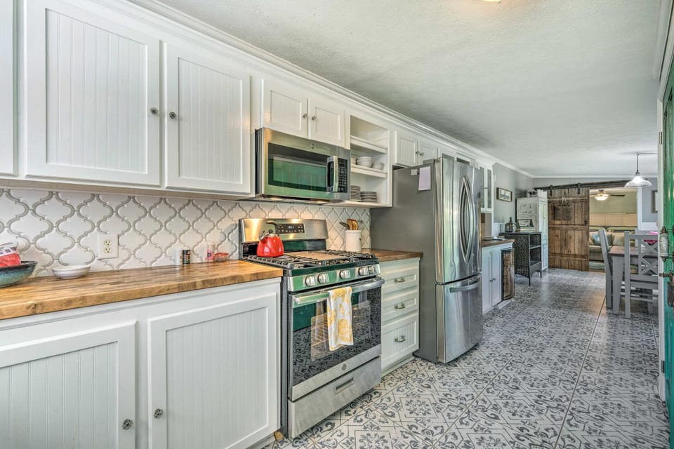 Walk to Mount Dora Historic District: Cozy Home! House in Mount Dora