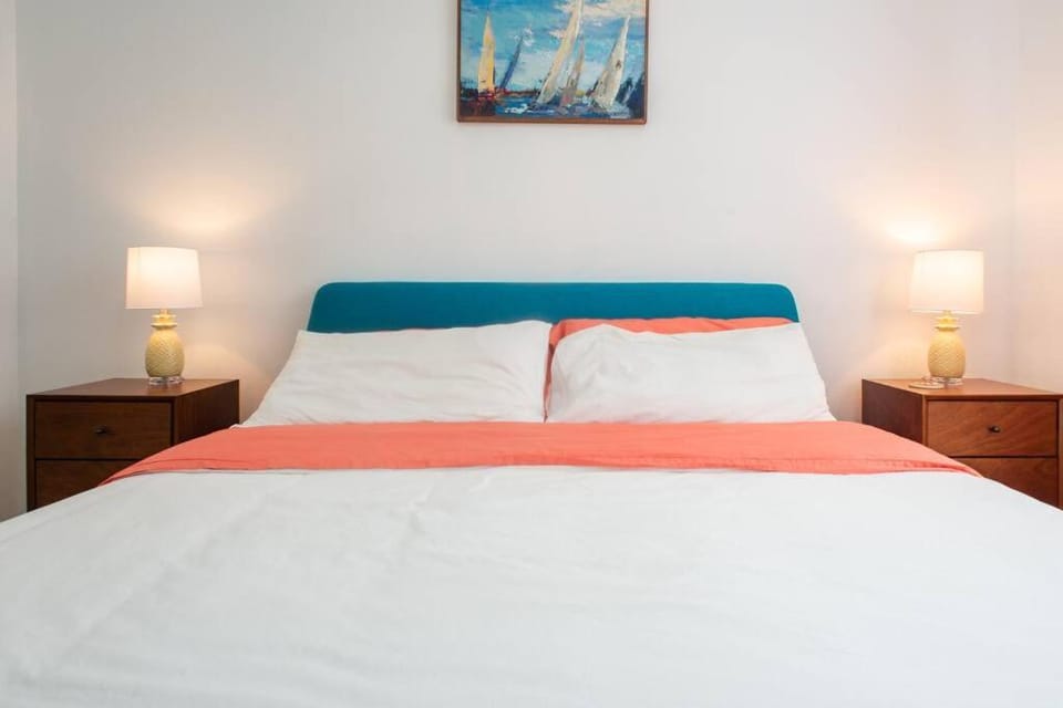 o STUNNING CONDO MINUTES FROM GORGEOUS BEACHES o Apartment in Florida