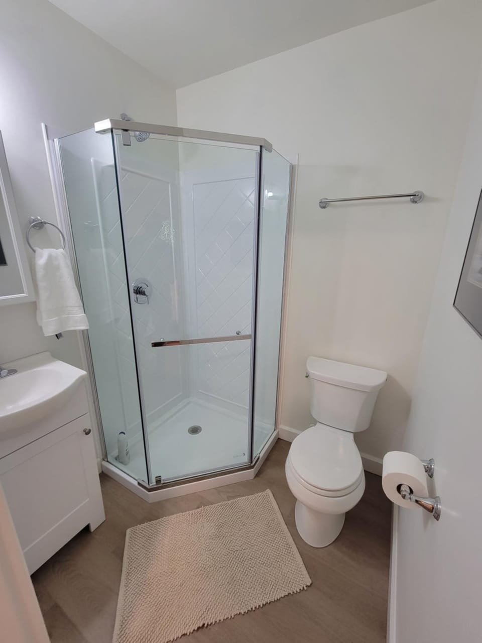 Shower, Toilet, Bathroom