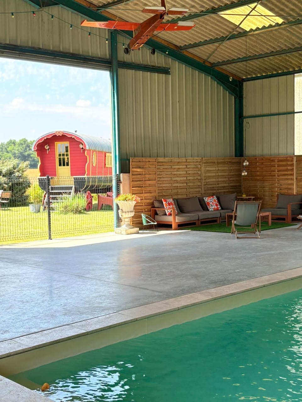 Game Room, Swimming pool, Swimming pool
