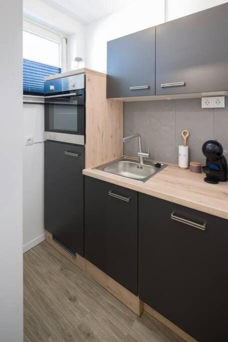 Coffee/tea facilities, Kitchen or kitchenette