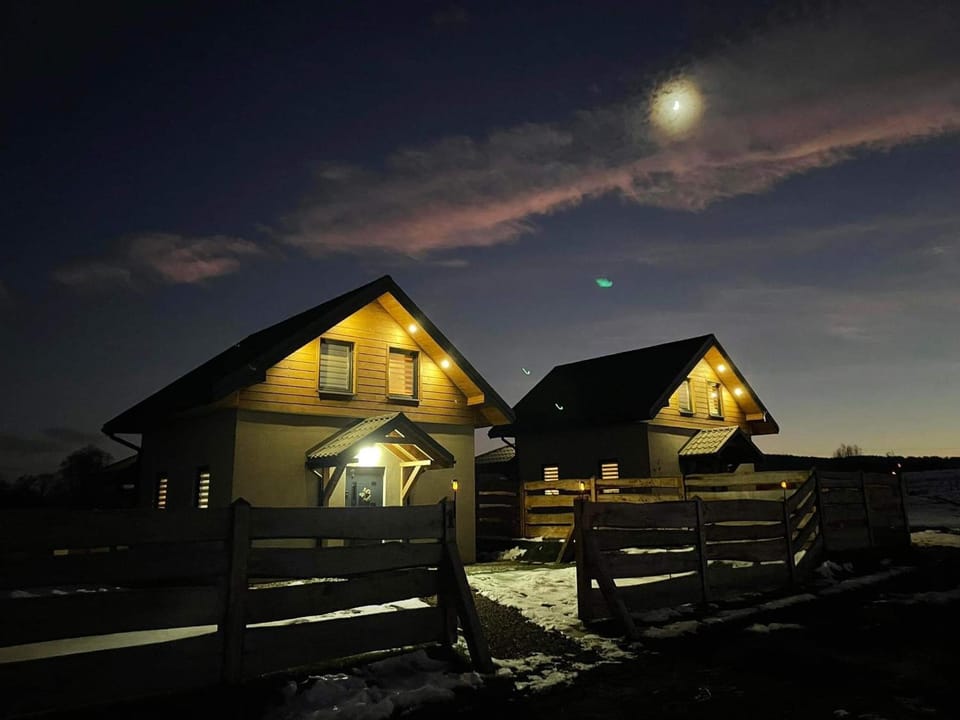 WróbLove Wzgórze House in Lviv Oblast