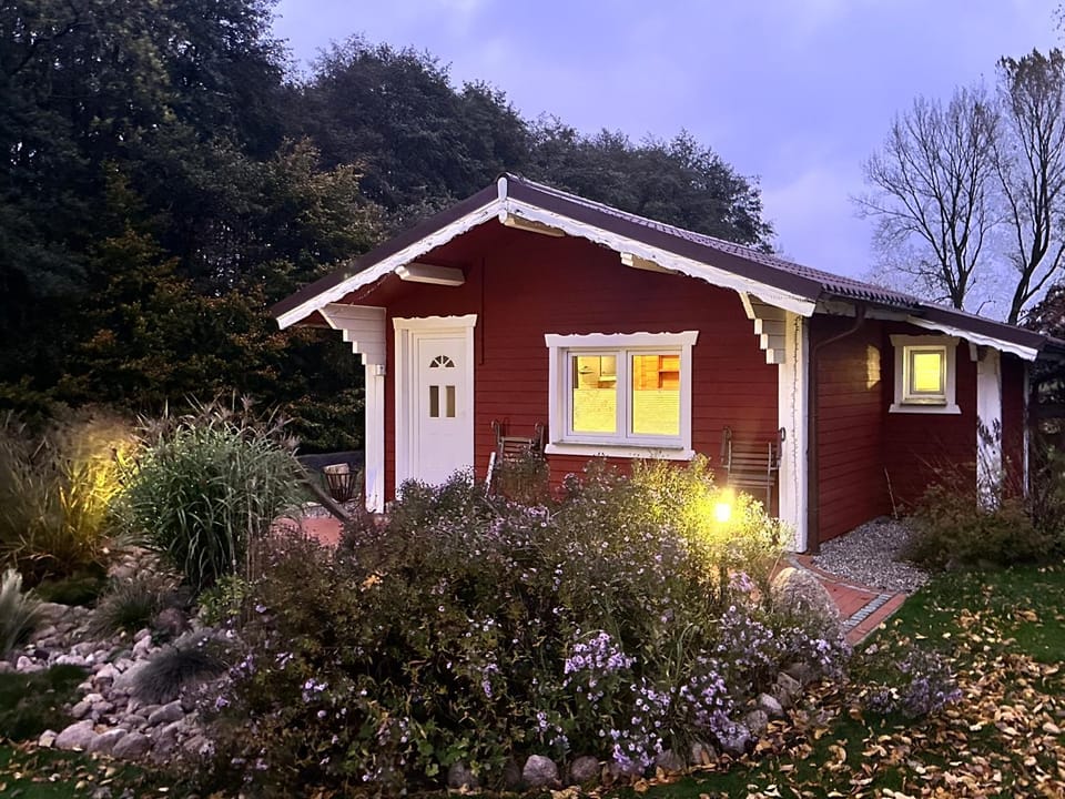 Property building, Spring, Garden, Garden view