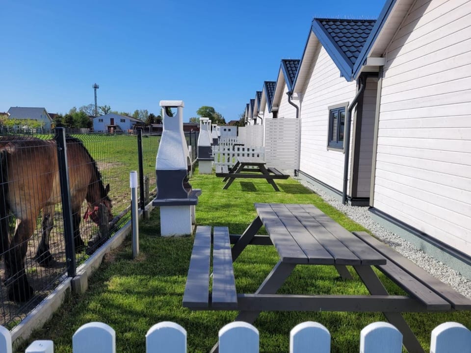 Property building, Natural landscape, BBQ facilities, Garden view